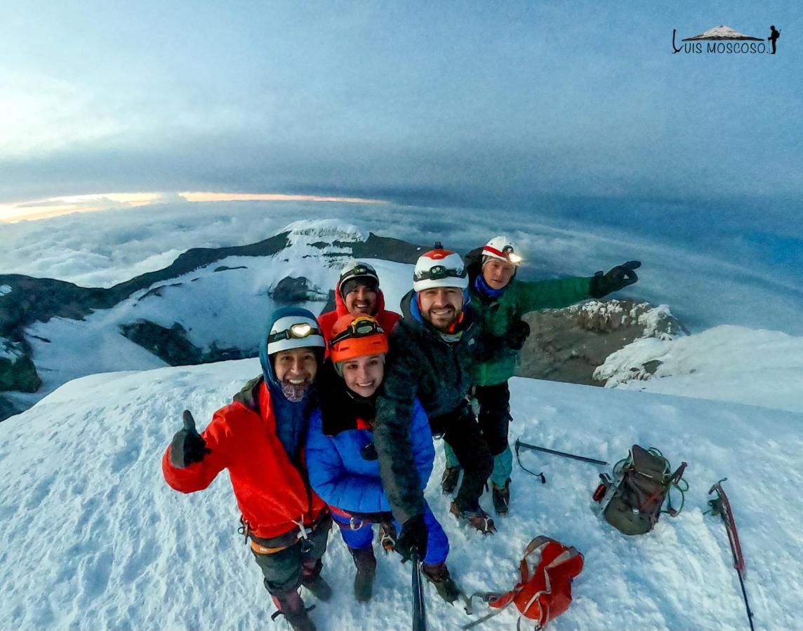 Hostal Adventure Climbers Latacunga Exterior photo