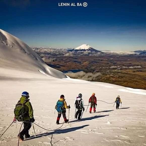 Hostal Adventure Climbers Latacunga Exterior photo